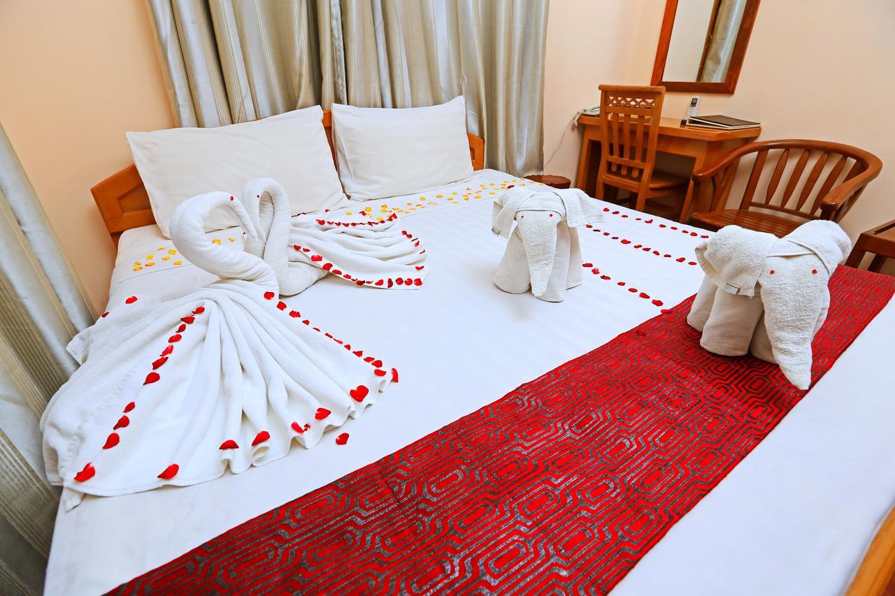 Royal Yadanarbon Hotel Mandalay Exterior photo