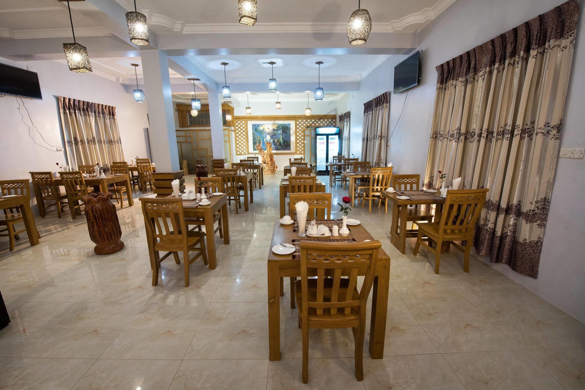 Royal Yadanarbon Hotel Mandalay Exterior photo